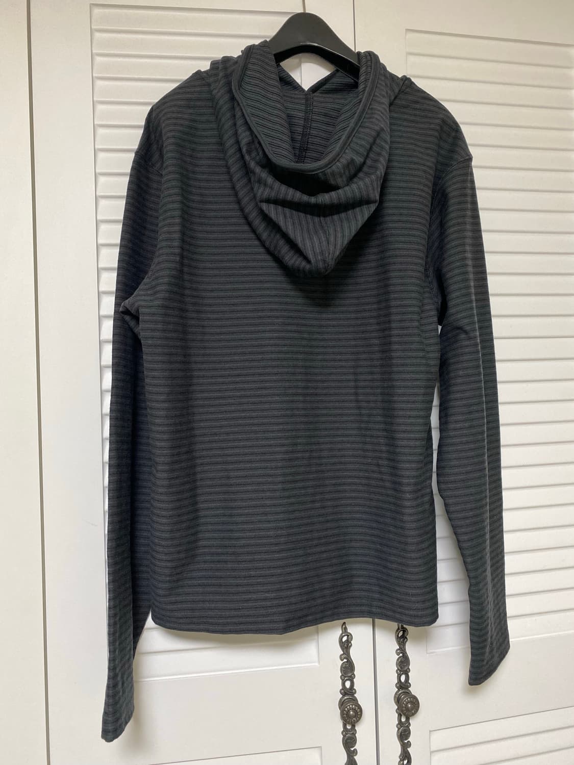 후브스 멀티 스트라이프 후드 롱슬리브 차콜블랙 m 상품이미지6