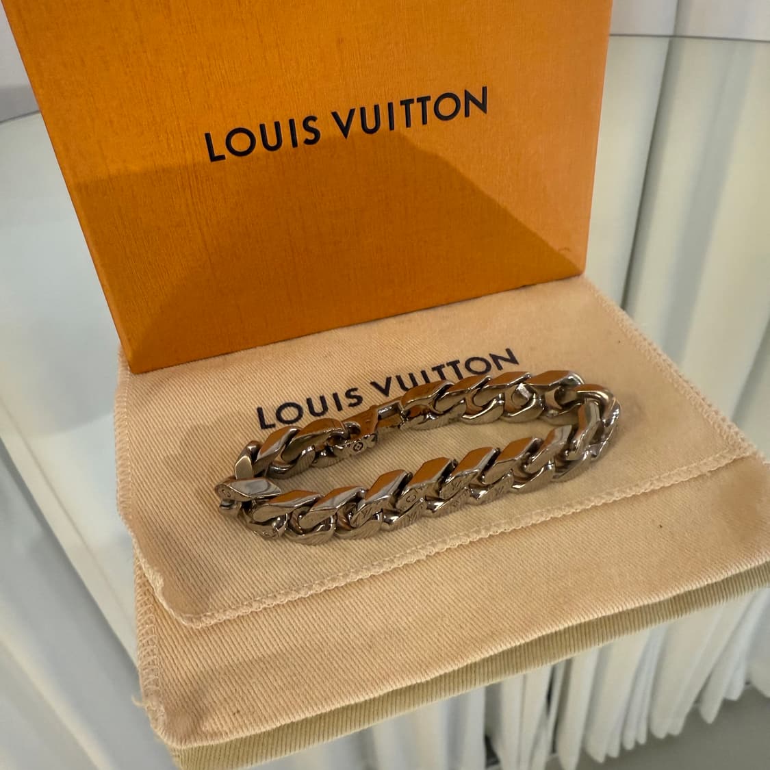 (L) 루이비통 모노그램 체인링크 은장 팔찌 상품이미지2