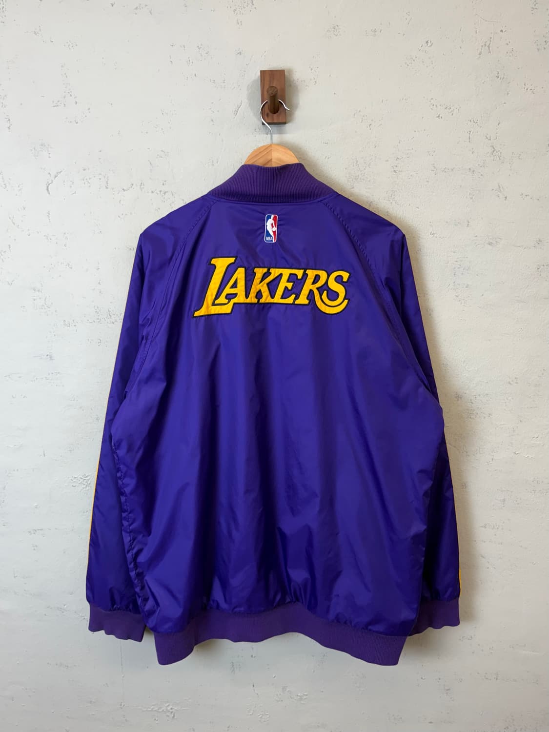 아디다스 NBA 레이커스 리버시블 자켓 상품이미지2