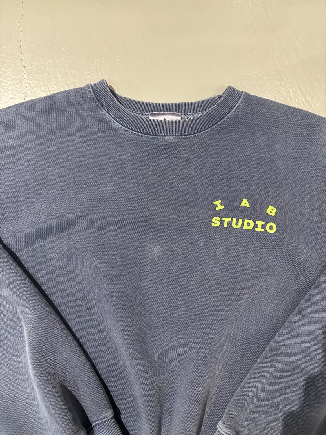 아이앱스튜디오 피그먼트 맨투맨  상품이미지5