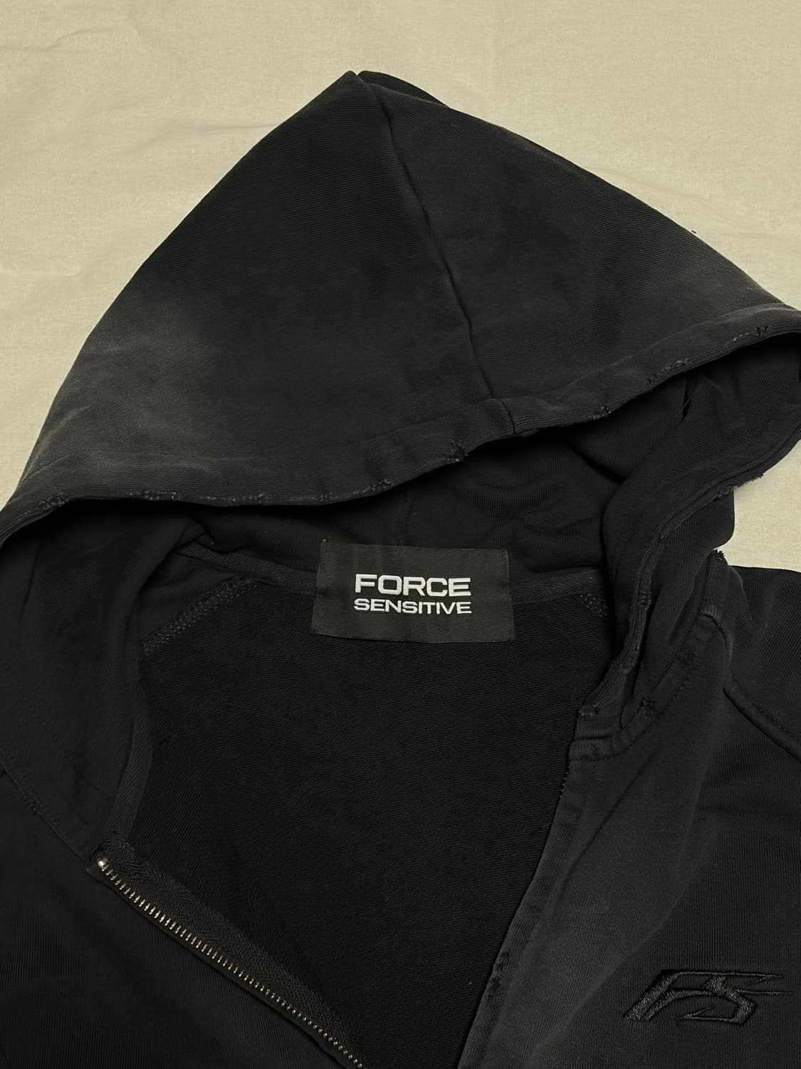 포스센스티브 크롭 후드집업 상품이미지3