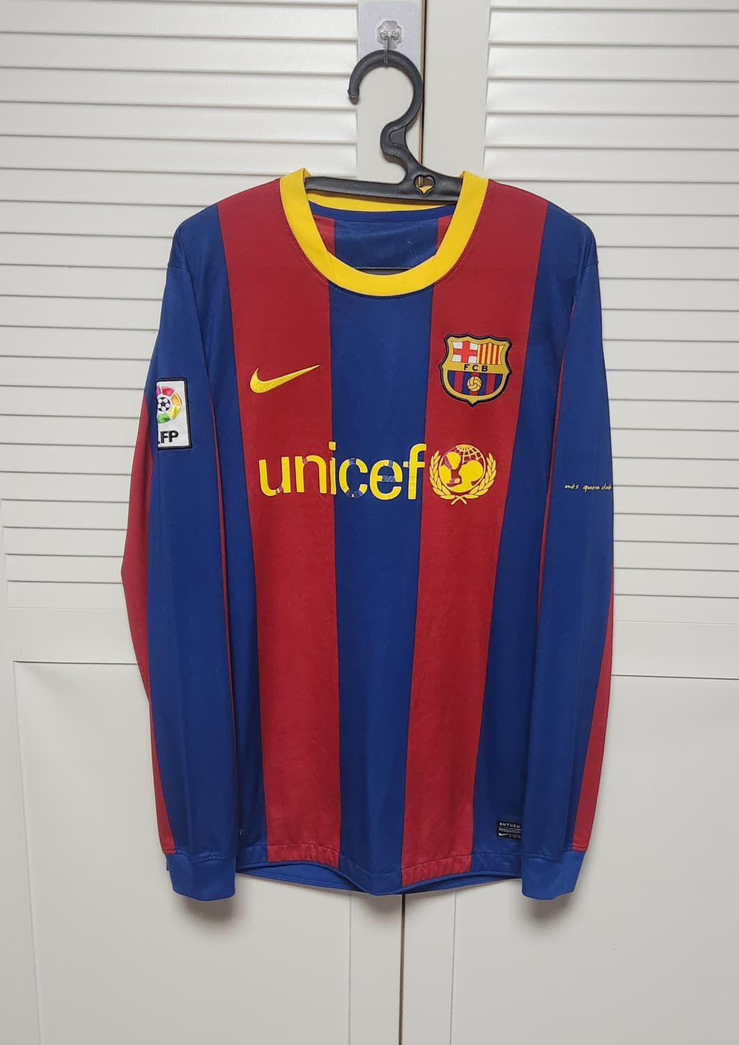 나이키 바르셀로나 10-11 유니폼 홈 긴팔 티 상품이미지1