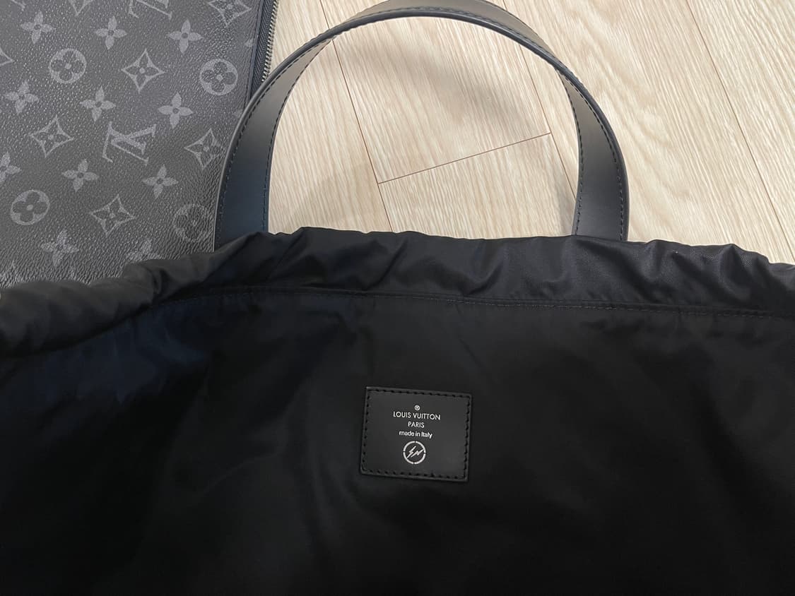 프라그먼트 x 루이비통 카바스 라이트 이클립스 토트백 상품이미지8