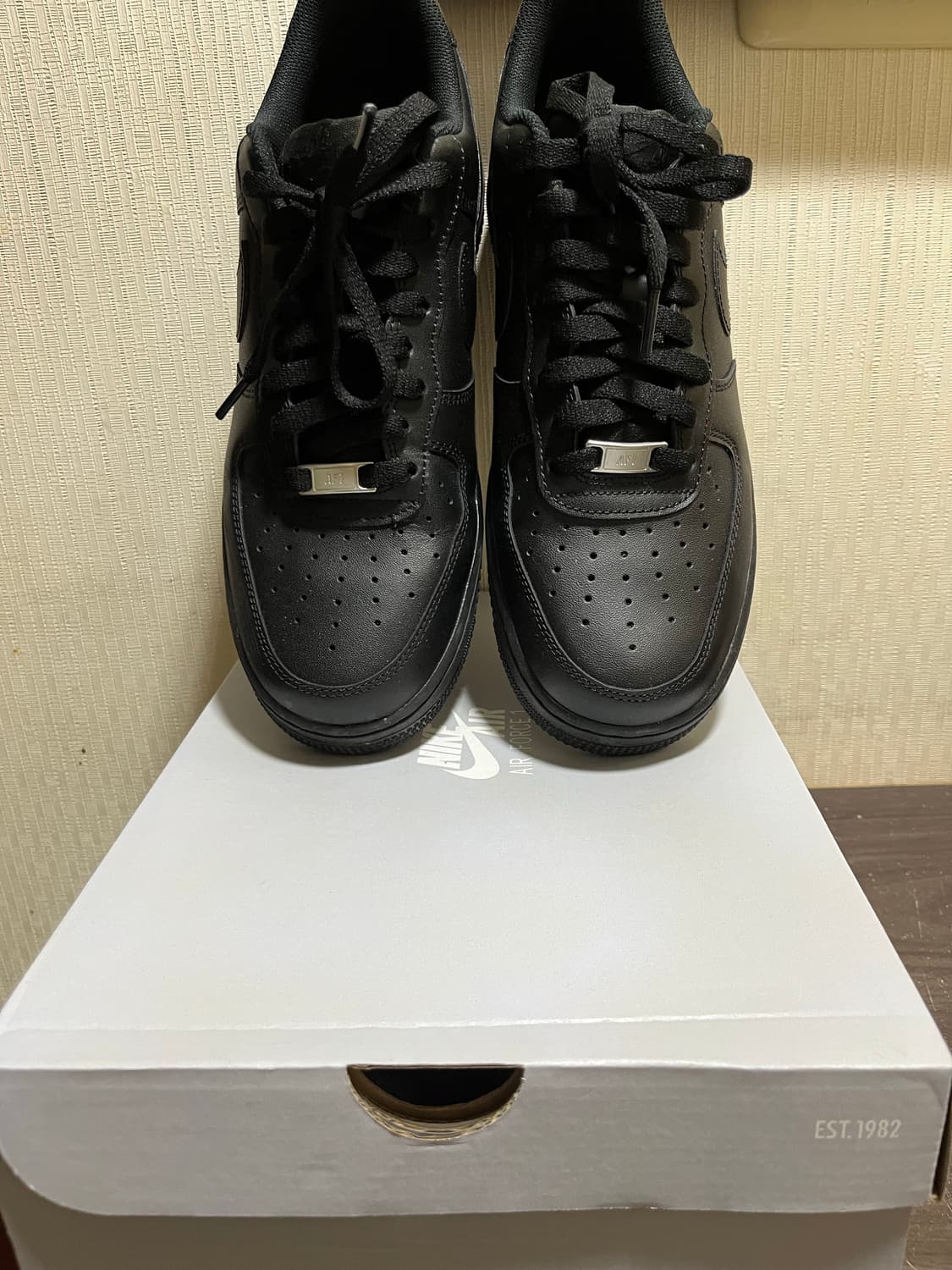 [280] 나이키 에어포스 1 블랙 상품이미지1