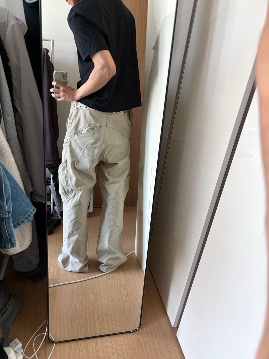 슬로우애시드 아웃 포켓 핀턱 팬츠 베이지 상품이미지3