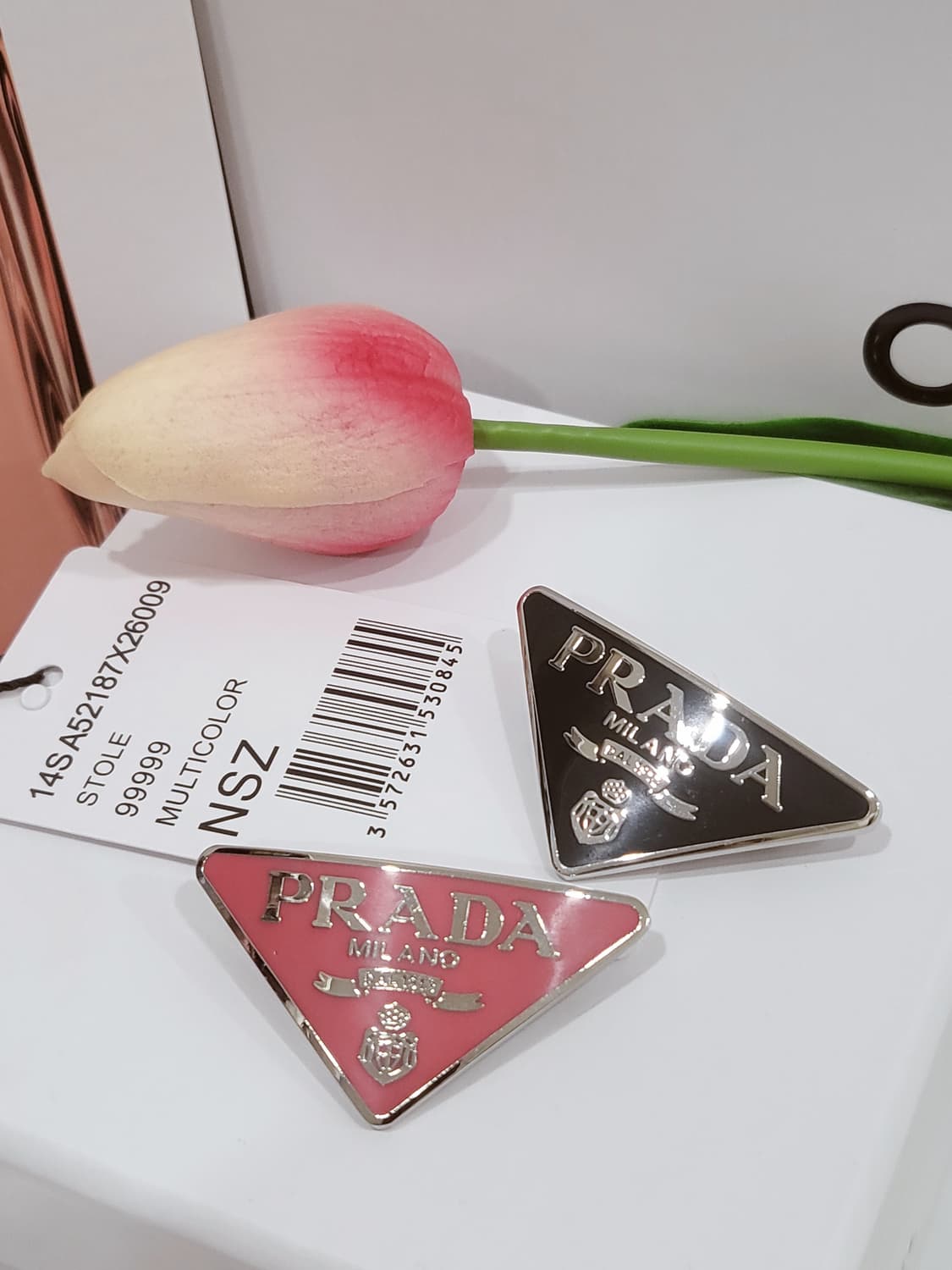 프라다 미니 핑크 헤어핀 업사이클링 상품이미지2