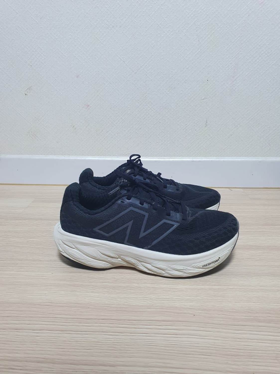 뉴발란스 1080v14 운동화 270 상품이미지1