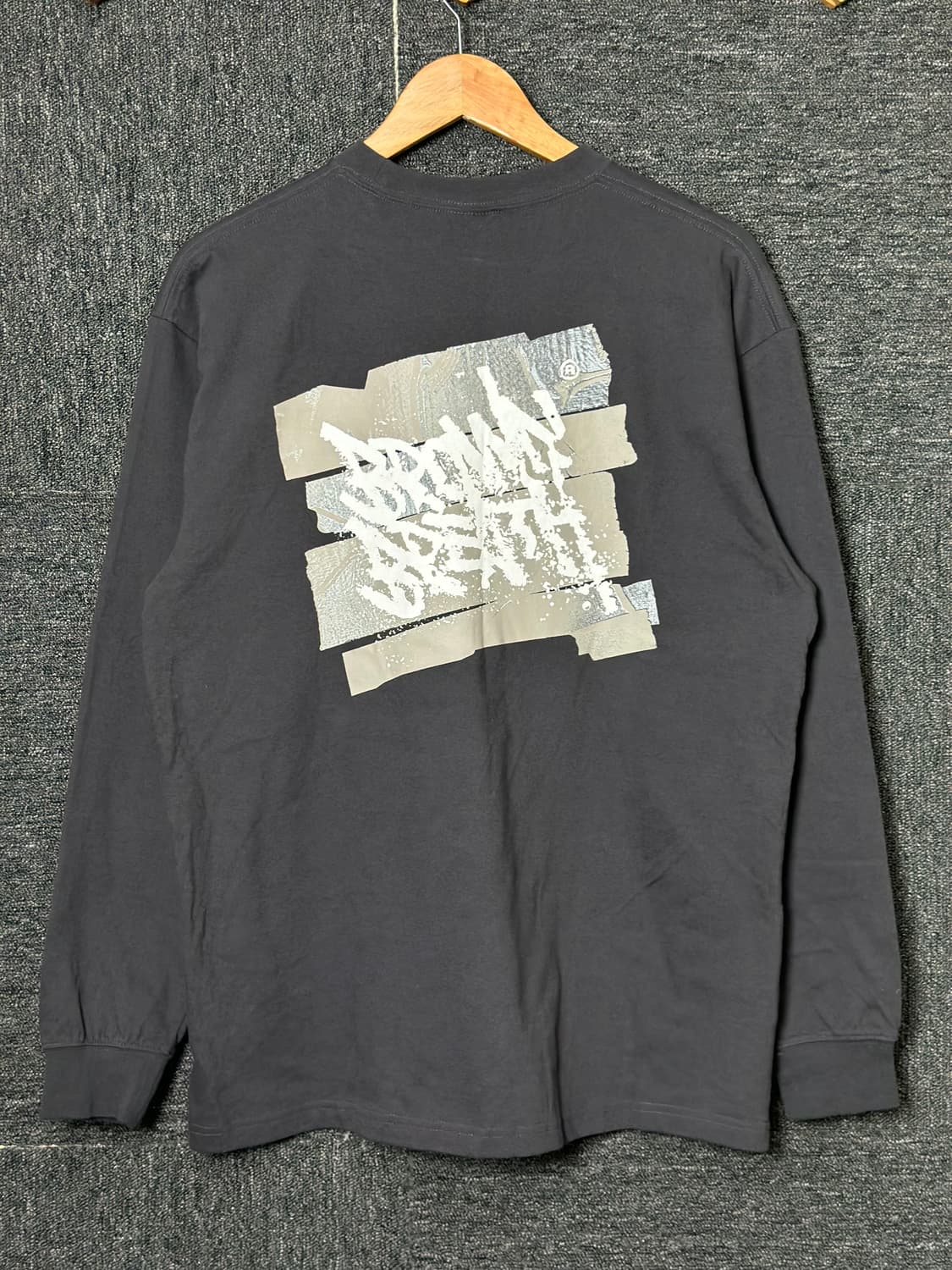 브라운브레스 프린팅 긴팔 티셔츠 M 차콜 상품이미지1