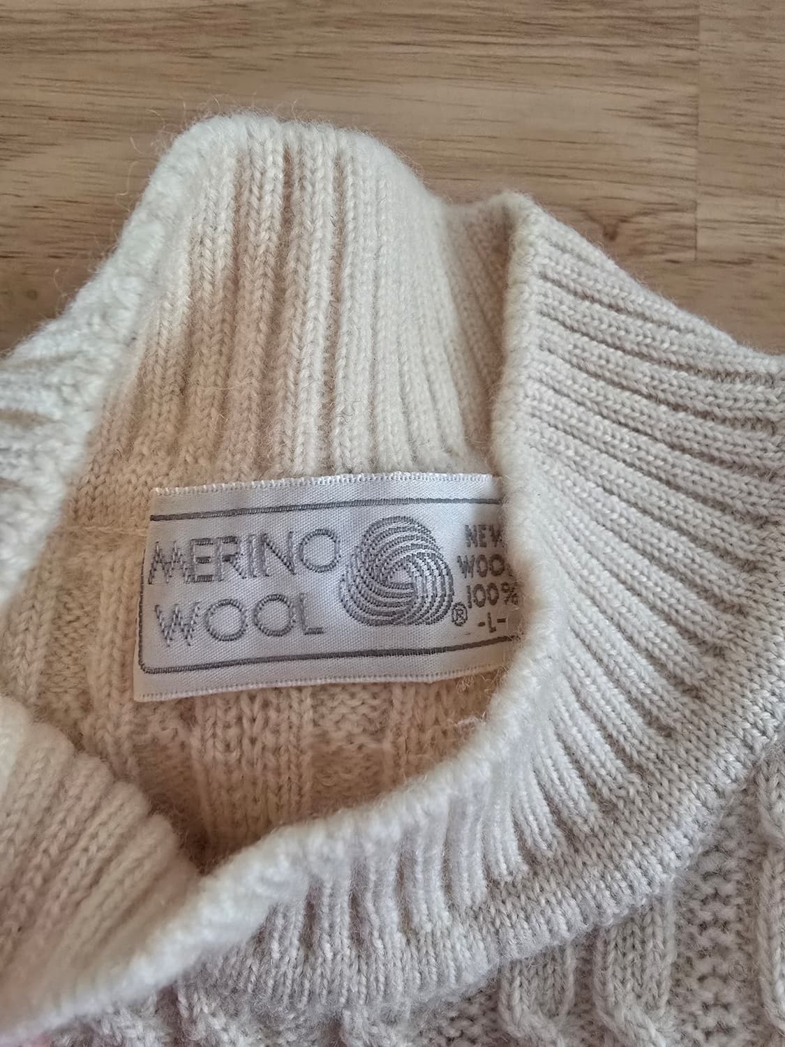 메리노울 100% 빈티지 케이블 니트  상품이미지4