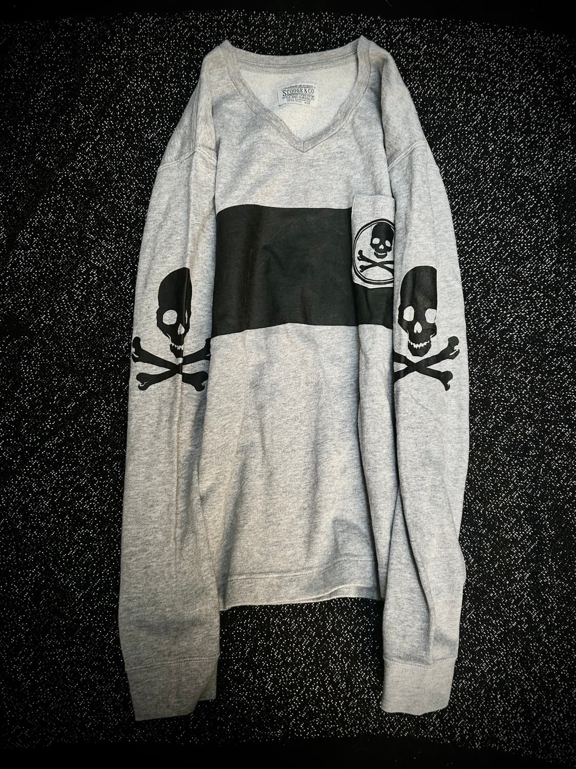 *Rare* 2000s 펑크 스컬 프린팅 그레이 맨투맨  상품이미지1