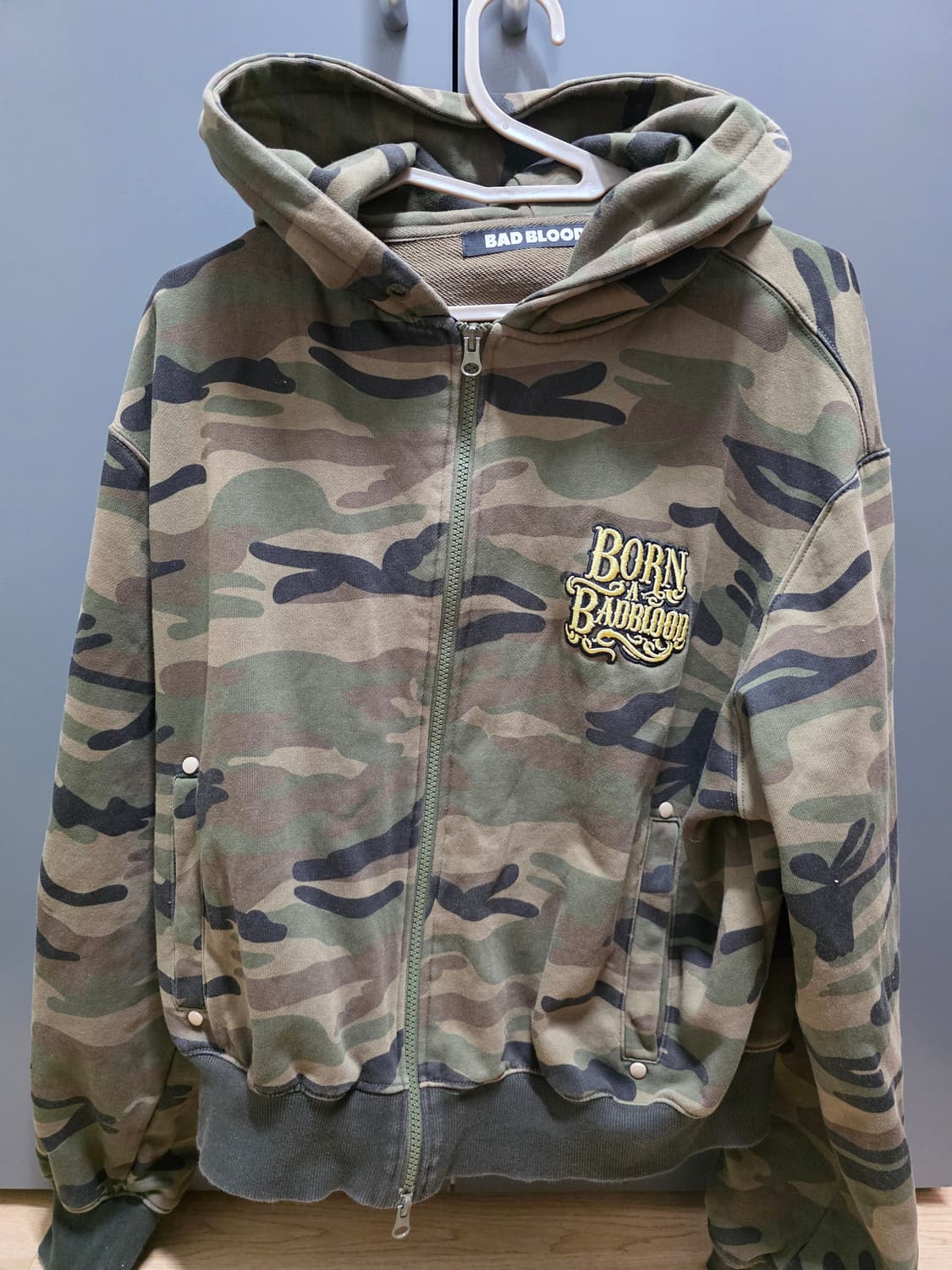 배드블러드 카모 후드집업 상품이미지2