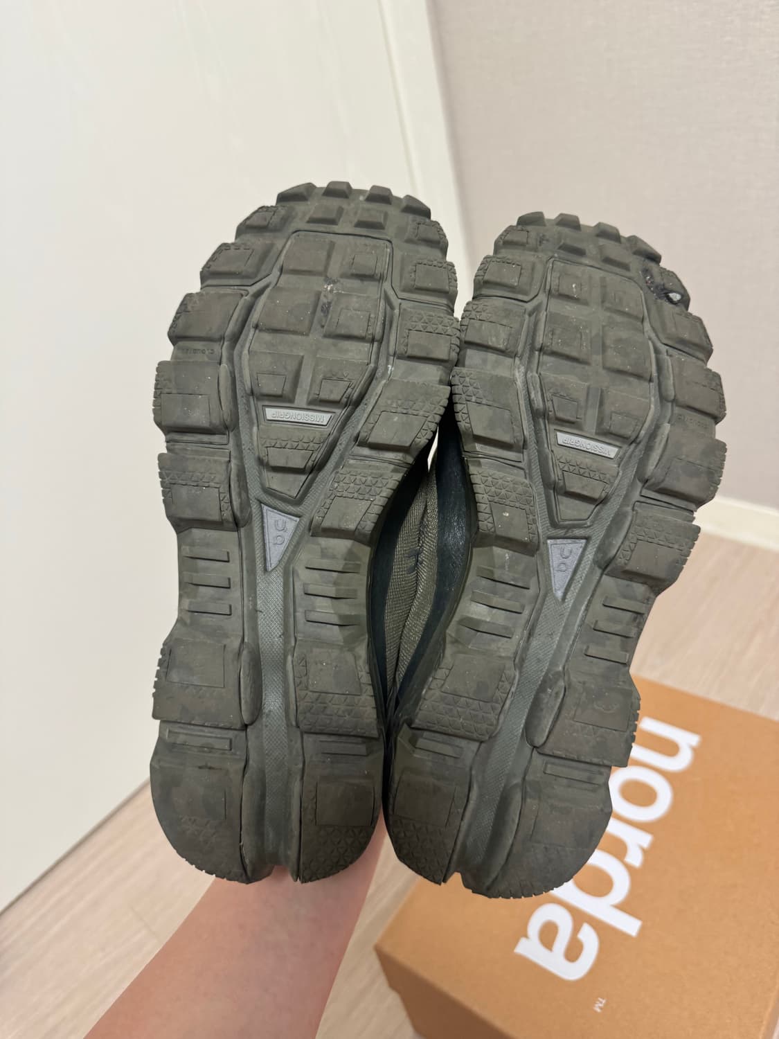 On x Loewe Cloudventure 상품이미지5