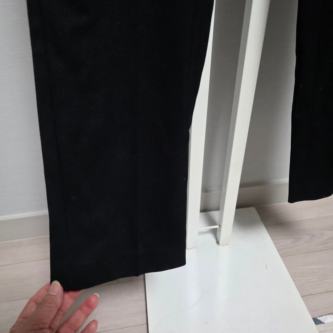 Theory 블랙 튜브탑 점프수트 상품이미지10