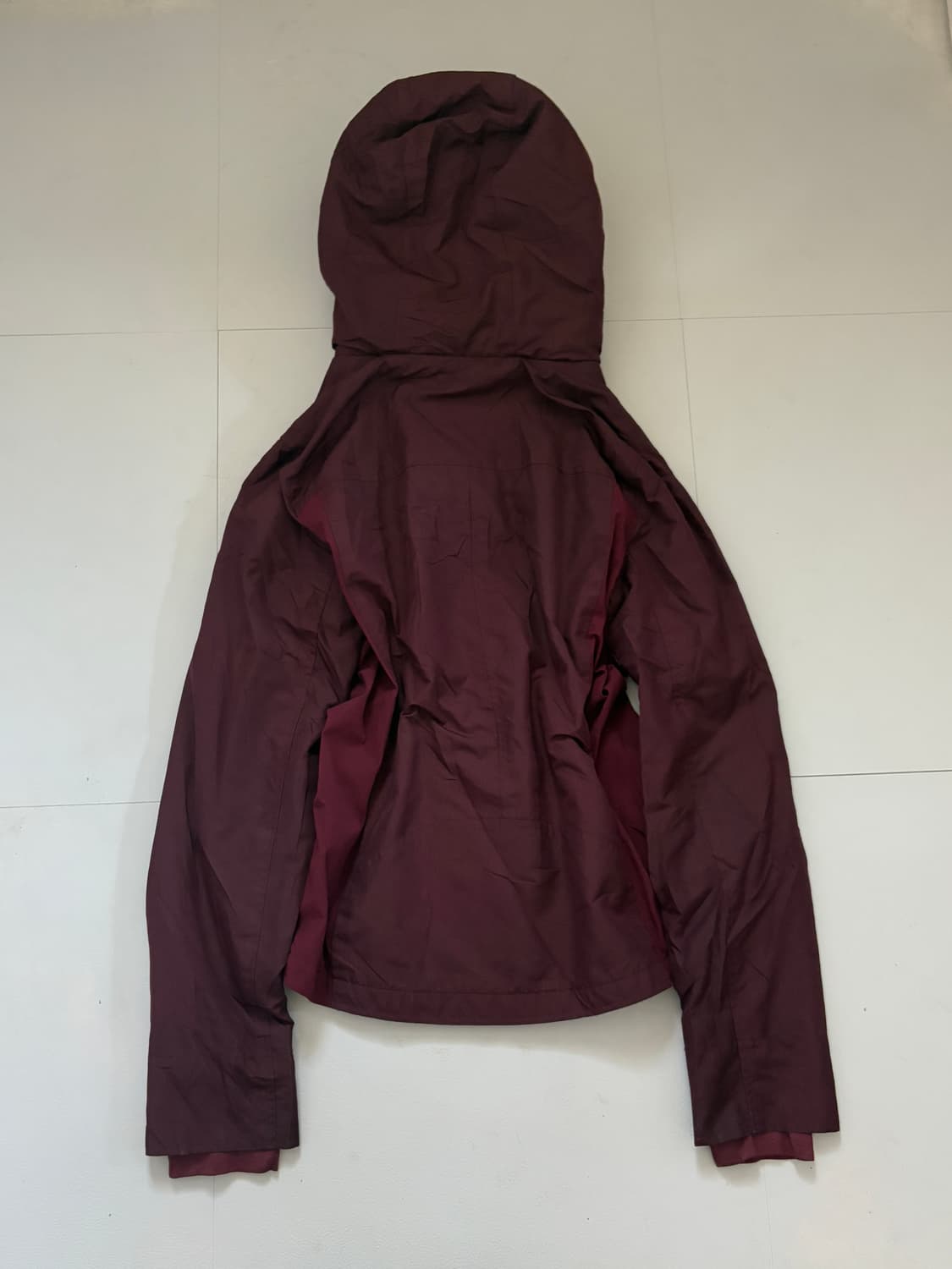 • Hollister Burgundy Windbreaker 상품이미지4
