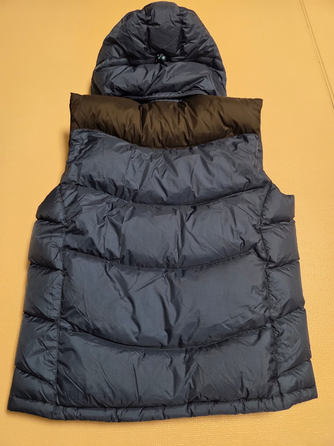 몽벨 거위털 화이트구스 
 패딩조끼 베스트 상품이미지3