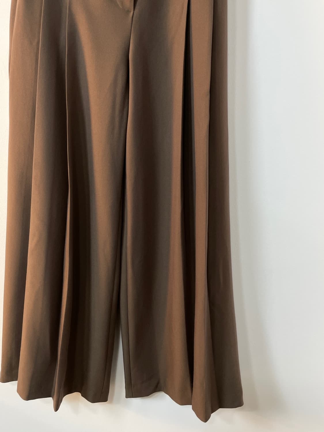 마뗑킴 투 턱 커튼 트라우저  상품이미지5