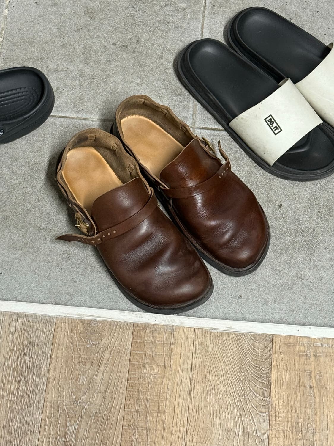 오로라슈즈 9D(270) (네고x) 상품이미지1