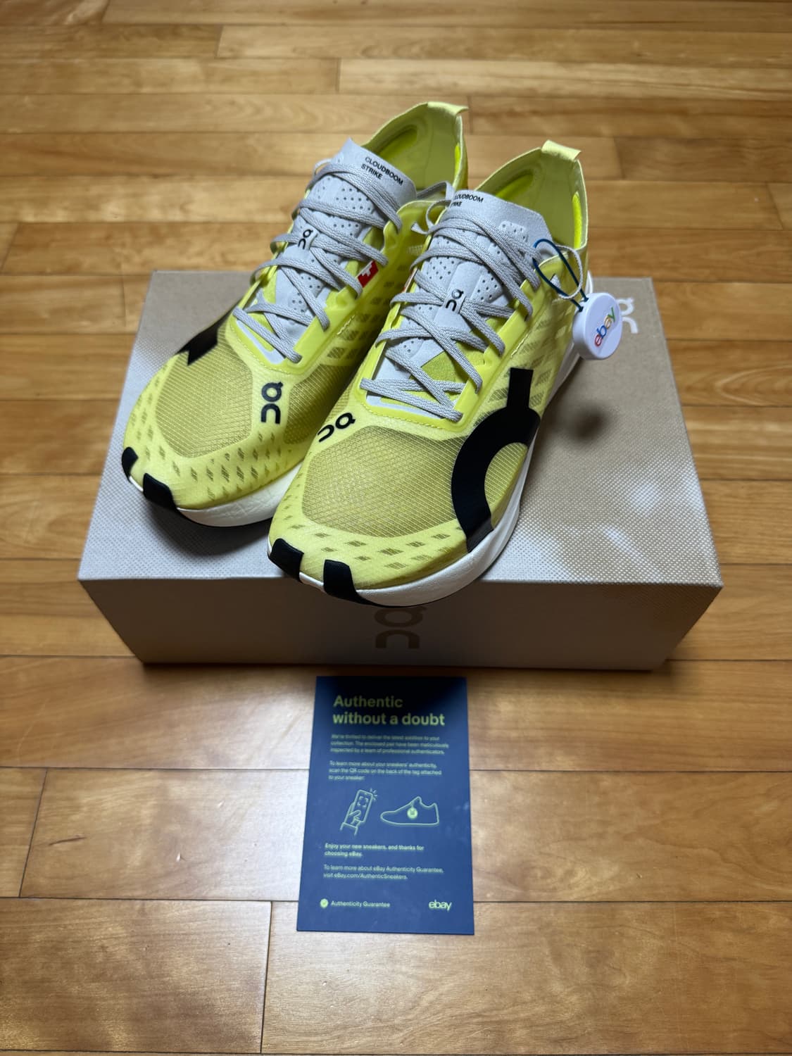 [265, 새상품] 온 러닝 클라우드붐 스트라이크 라임라이트 울프 상품이미지1