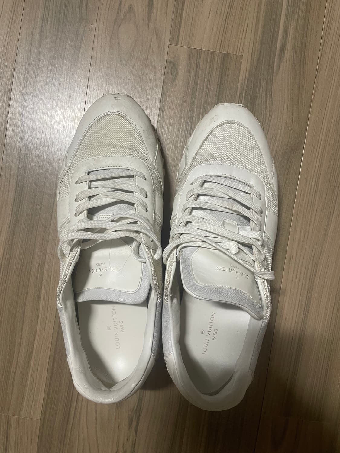 루이비통 모노그램 런 어웨이 스니커즈 상품이미지2