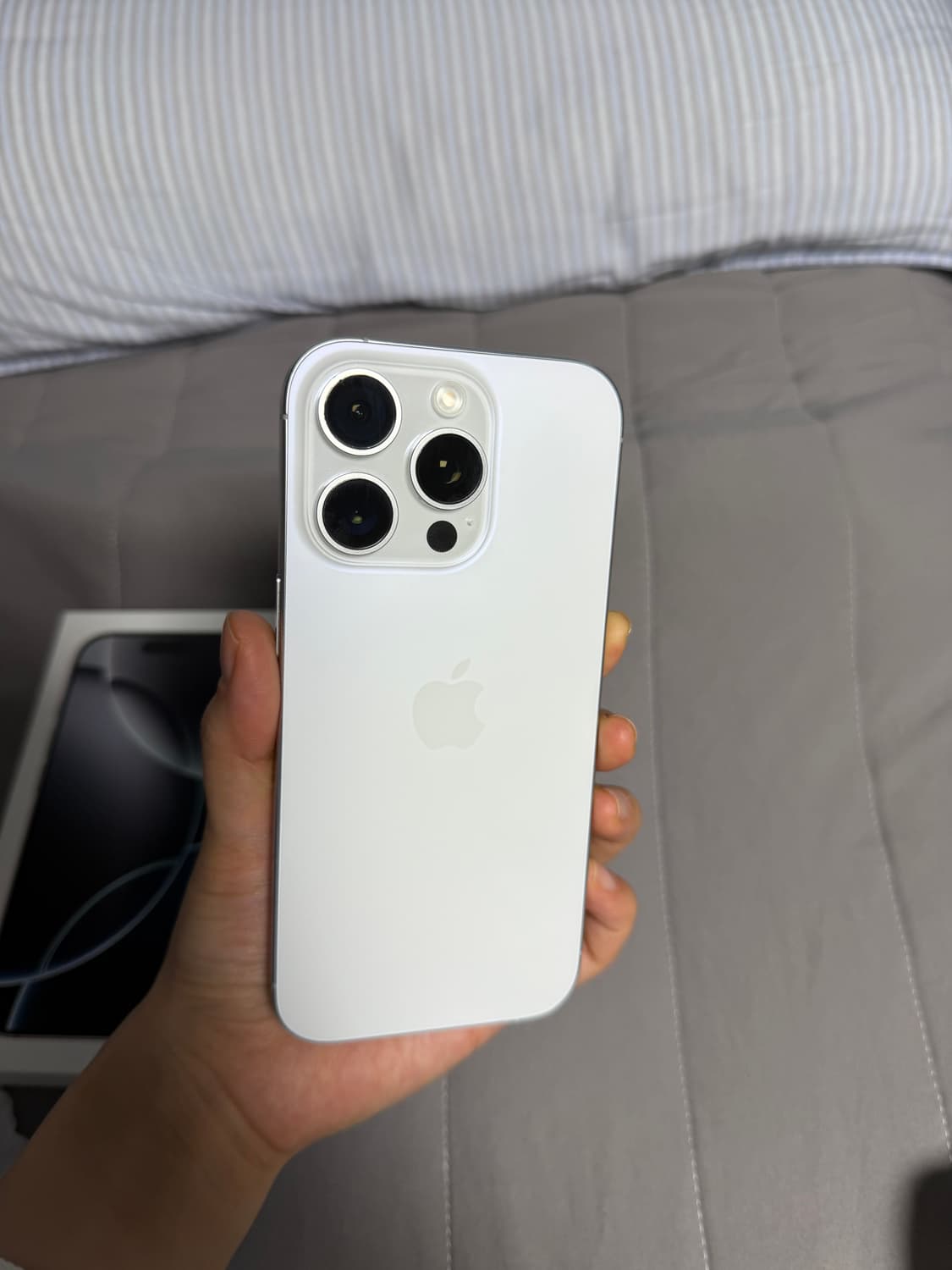 아이폰16pro 216GB 화이트 상태최상 상품이미지2