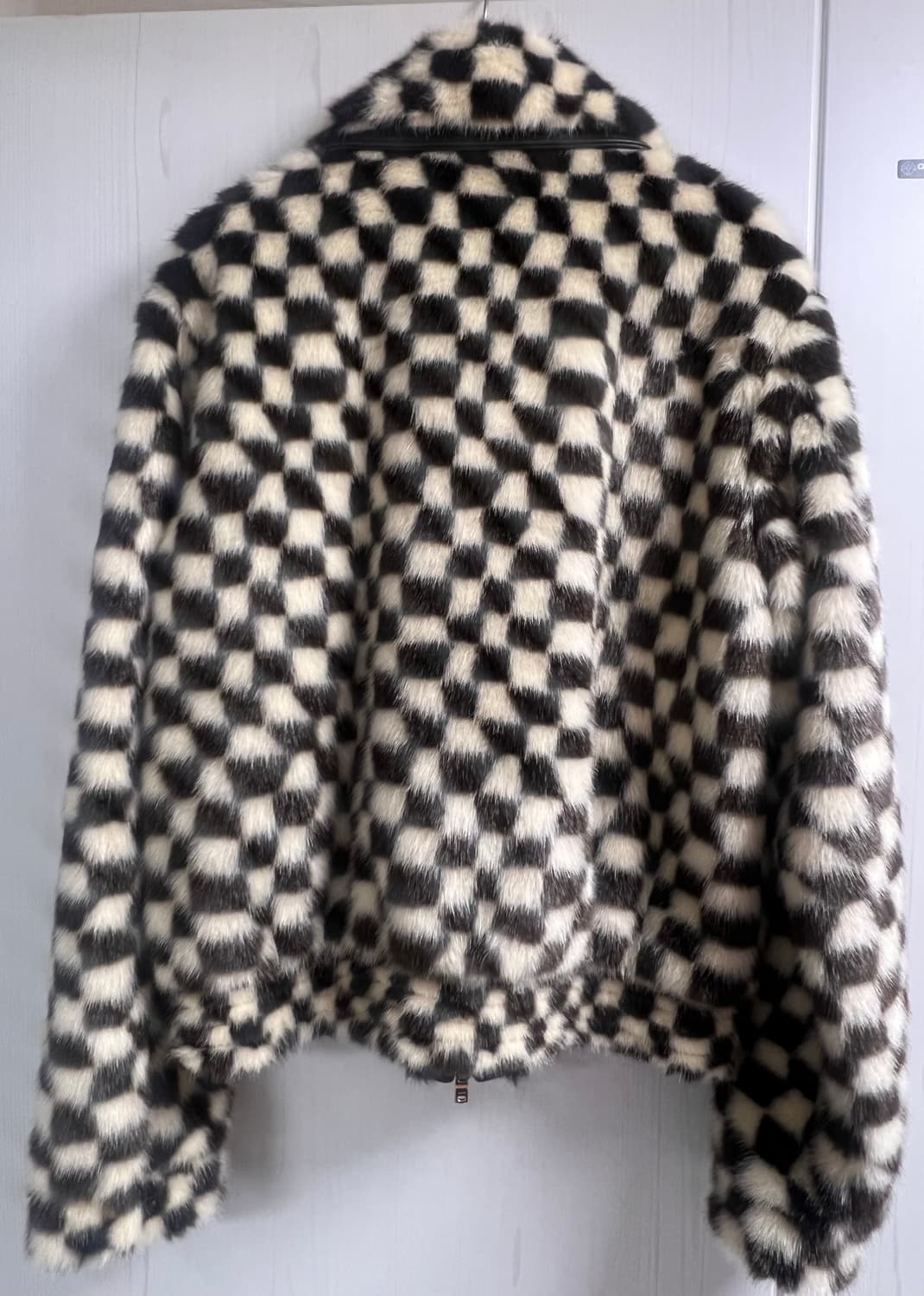 Amiri 23fw 체커드 퍼 봄버 자켓 상품이미지3