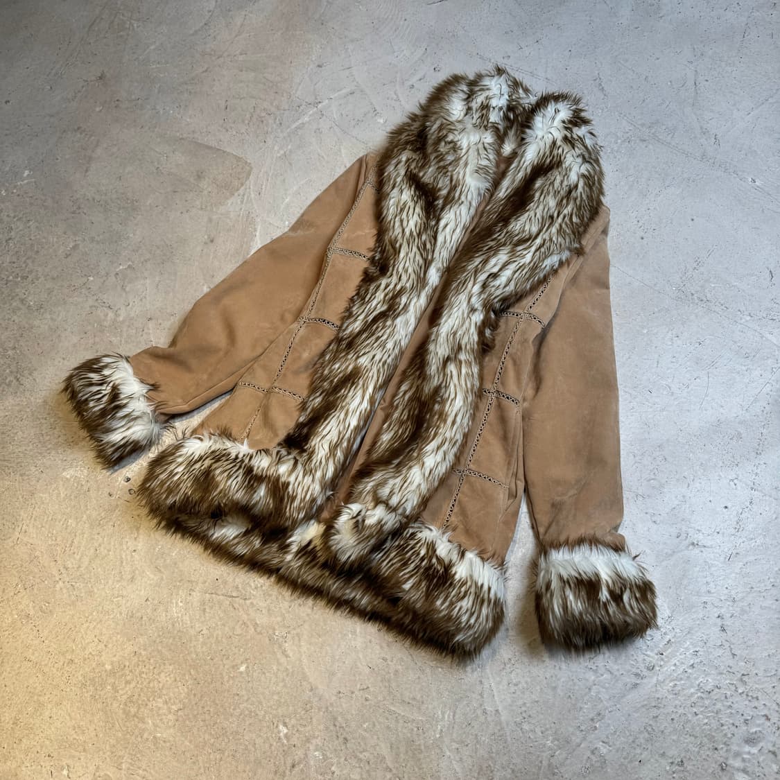 퍼 트림 스웨이드 무스탕 상품이미지2