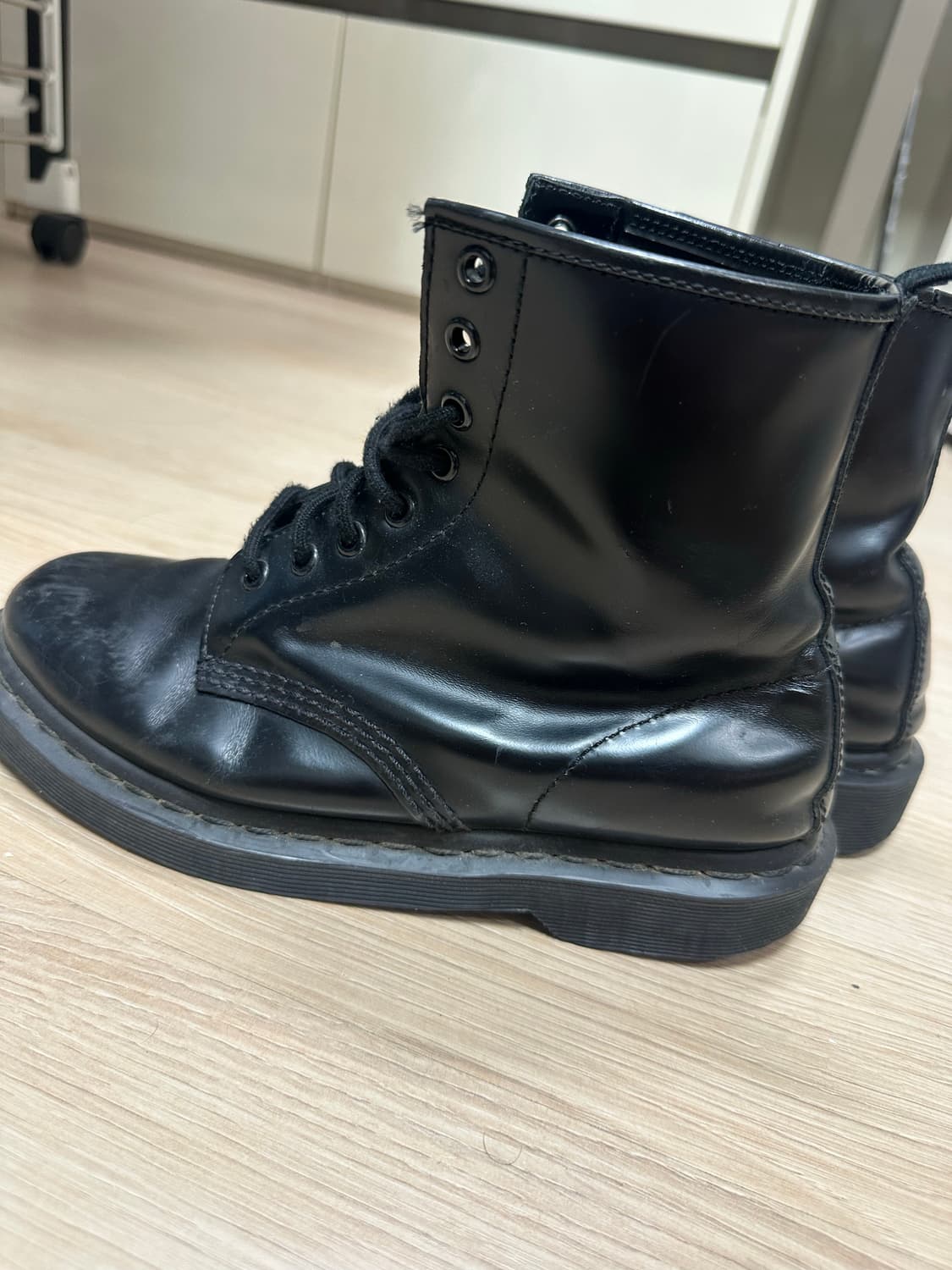 닥터마틴 260 8홀모노 상품이미지3