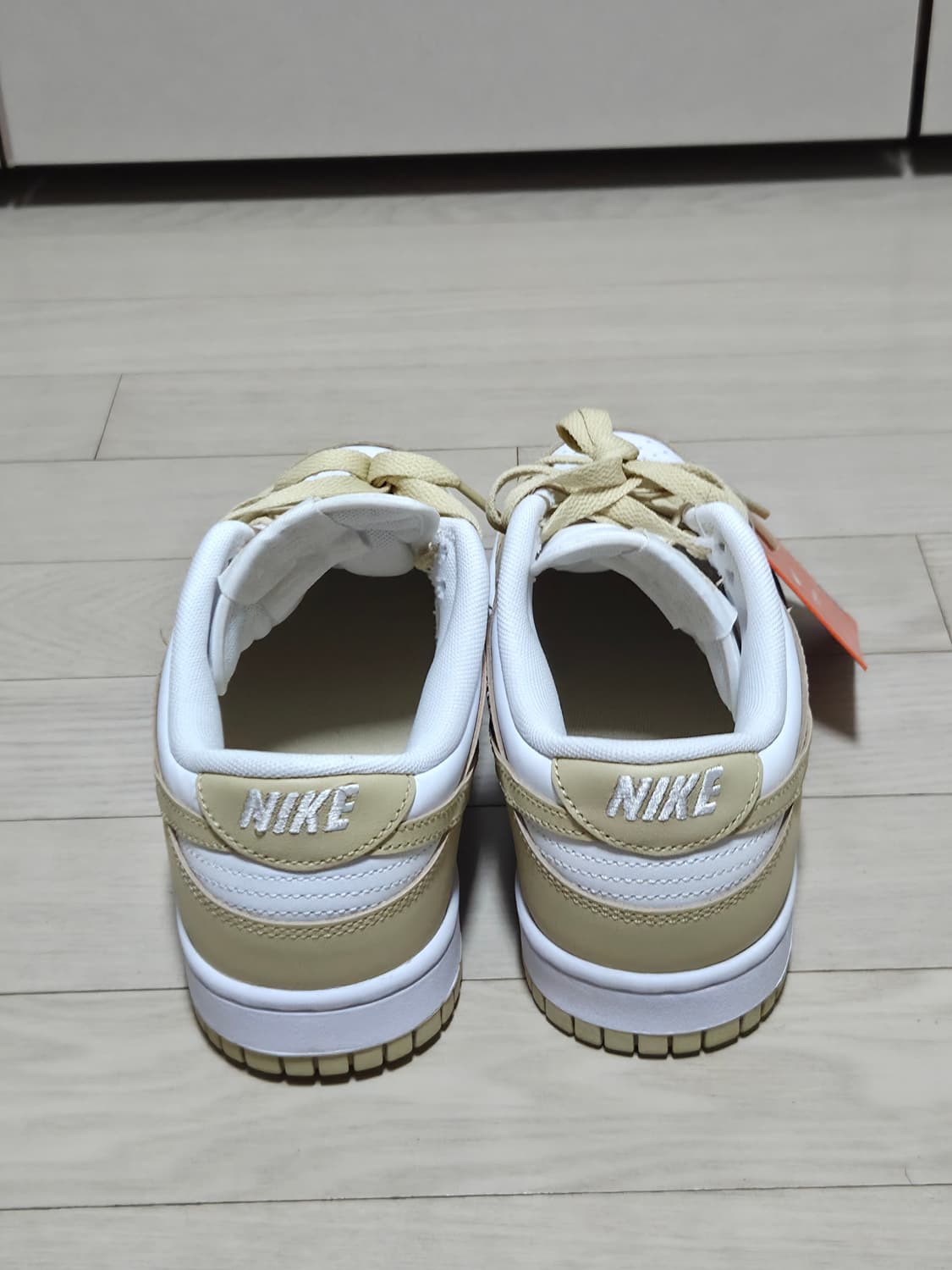 나이키 덩크로우 팀 골드앤화이트 / 화이트베이지 250 상품이미지4