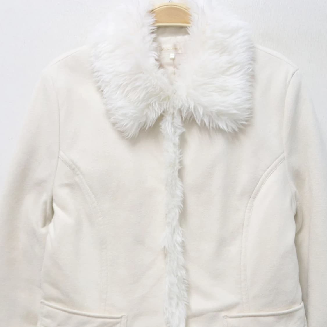 L.A. BEAU-JE 화이트 퍼 스웨이드 자켓 64320 상품이미지3