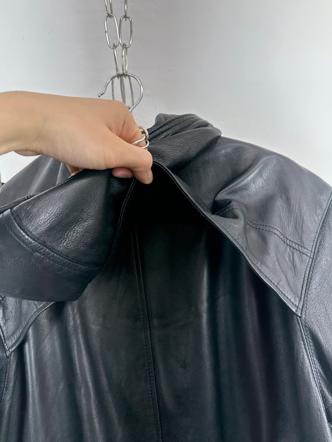 Sheepskin Cropped Hood leather jacket 상품이미지5