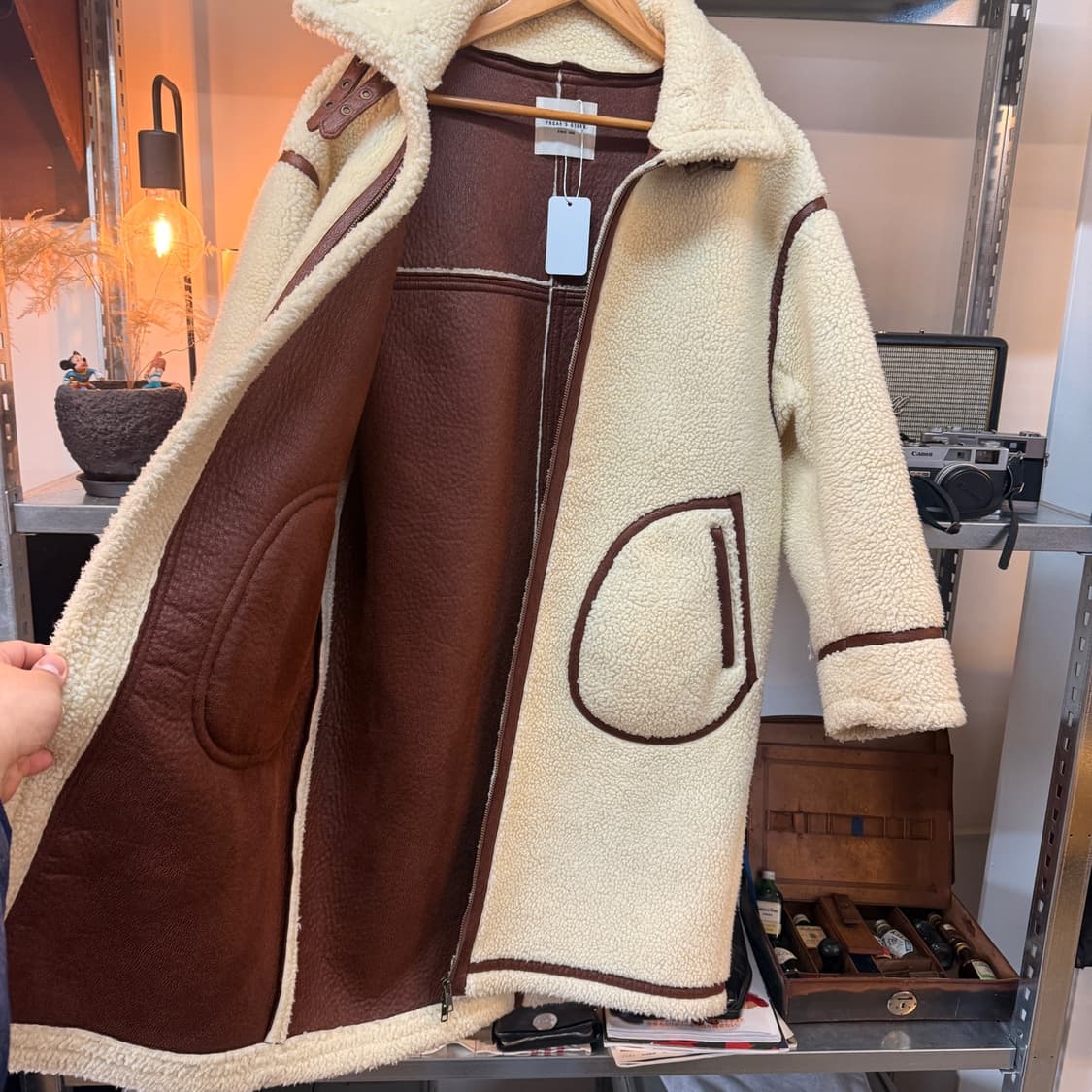 프릭스 스토어 플리스 무스탕 리버스 코트 상품이미지5