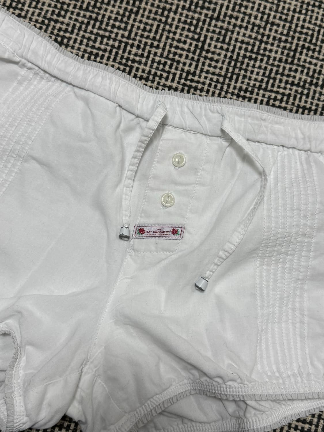 Sculptor Micro Pumpkin Shorts White 상품이미지3