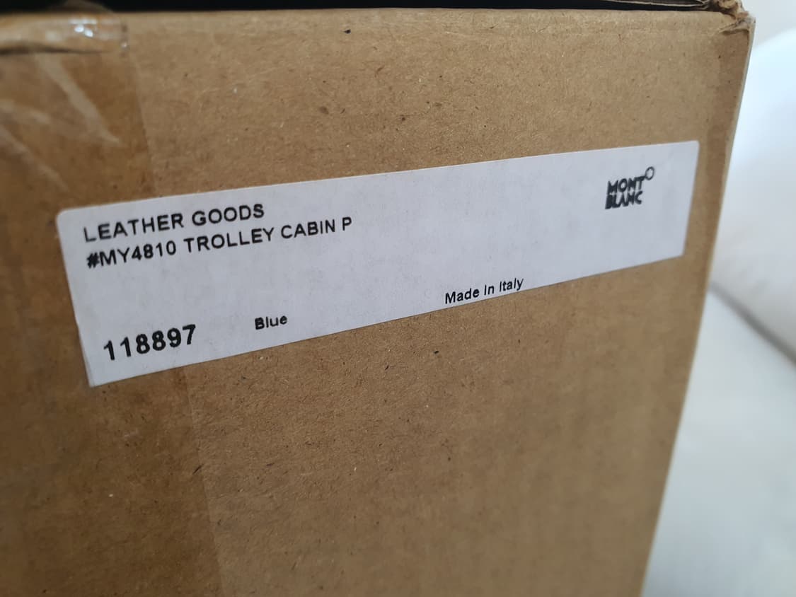 몽블랑 x 피렐리 트롤리 캐빈 캐리어 한정판 (미개봉) 상품이미지7