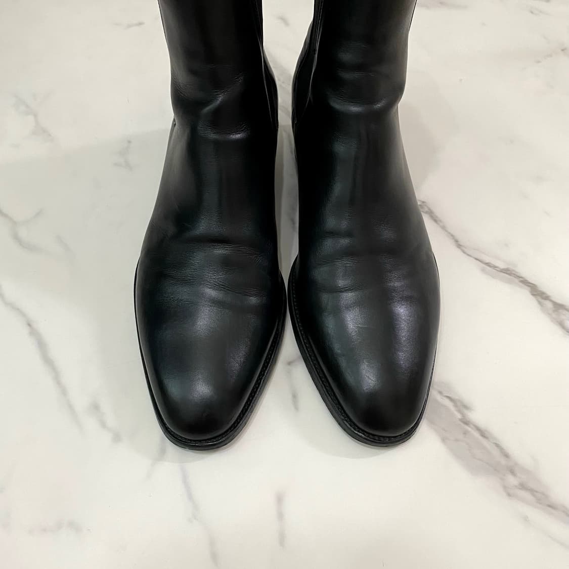 생로랑 와이어트 30 스무스 레더 첼시 부츠 블랙 42EU 634195 상품이미지5