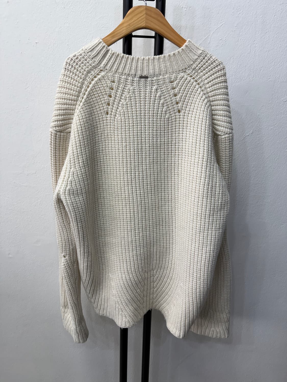 정품) 시스템 한섬 21ss 루즈핏 아이보리 골지 니트 스웨터 90 상품이미지5