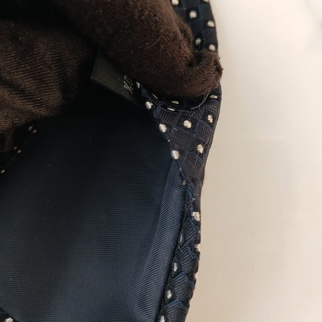 아쿠아스큐텀 실크 네이비 도트 패턴 넥타이 9.4cm B등급 A19574 상품이미지9