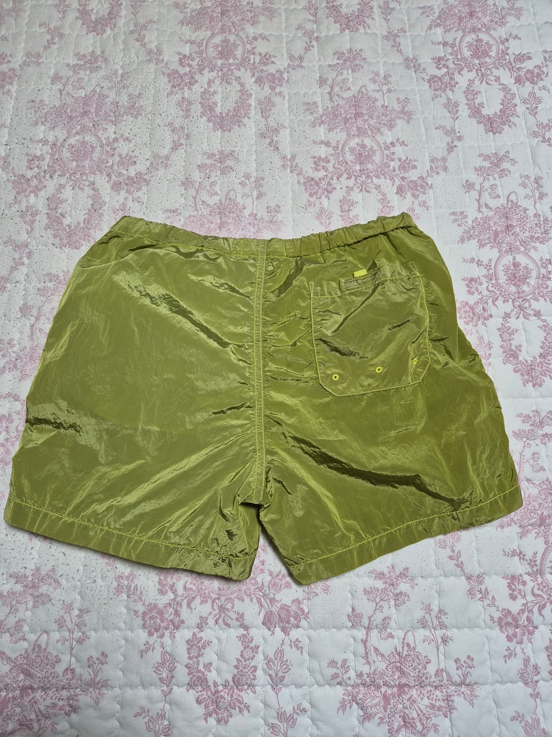 새상품급-M-30 스톤아일랜드 메탈나일론 반바지 상품이미지2