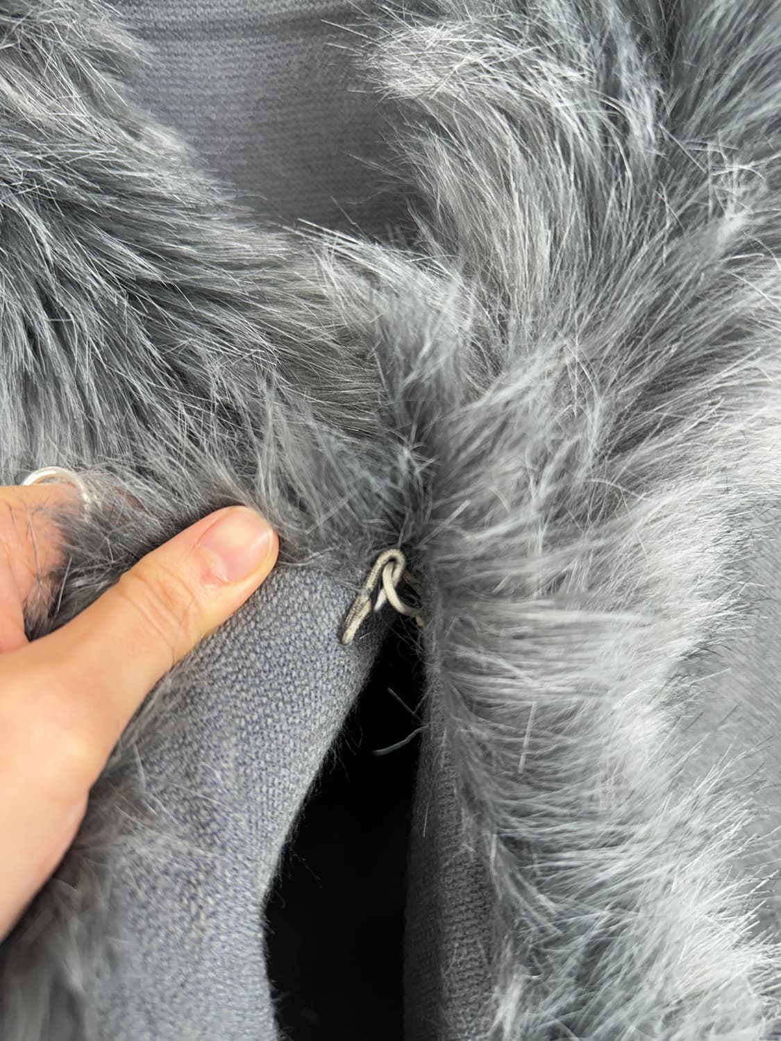 Fur Trim Grey Cape 상품이미지6