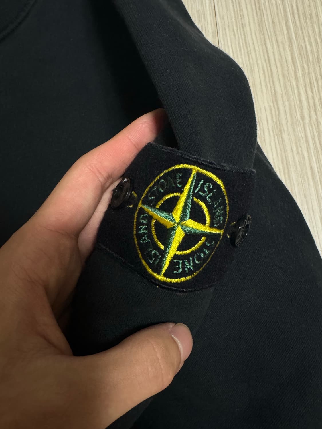 스톤아일랜드 맨투맨 L사이즈 블랙컬러 신형택 상품이미지2