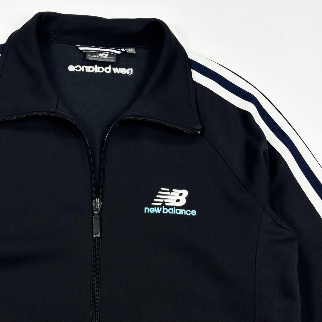뉴발란스 로고 블랙 트랙탑 져지 (M) 상품이미지3