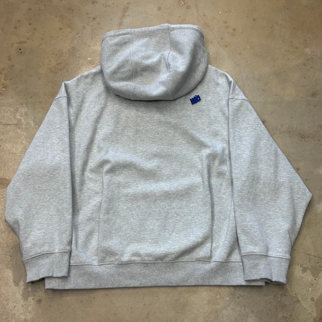 XL 아더에러X자라 자수 그레이 후드티 상품이미지3