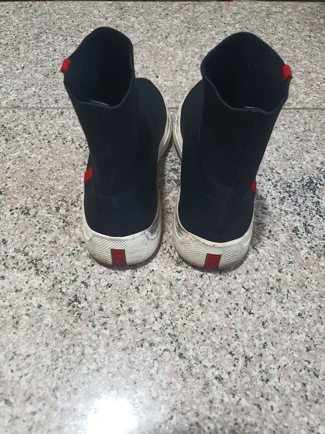 프라다 여성 삭스 스니커즈 판매합니다! 상품이미지2