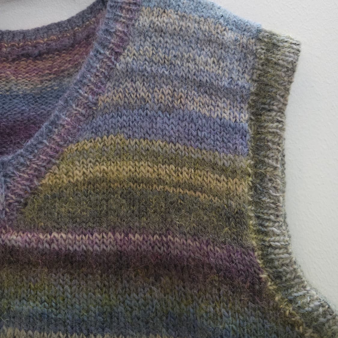 모헤어 멀티컬러 그라데이션 브이넥 니트조끼 베스트 일본빈티지 상품이미지4