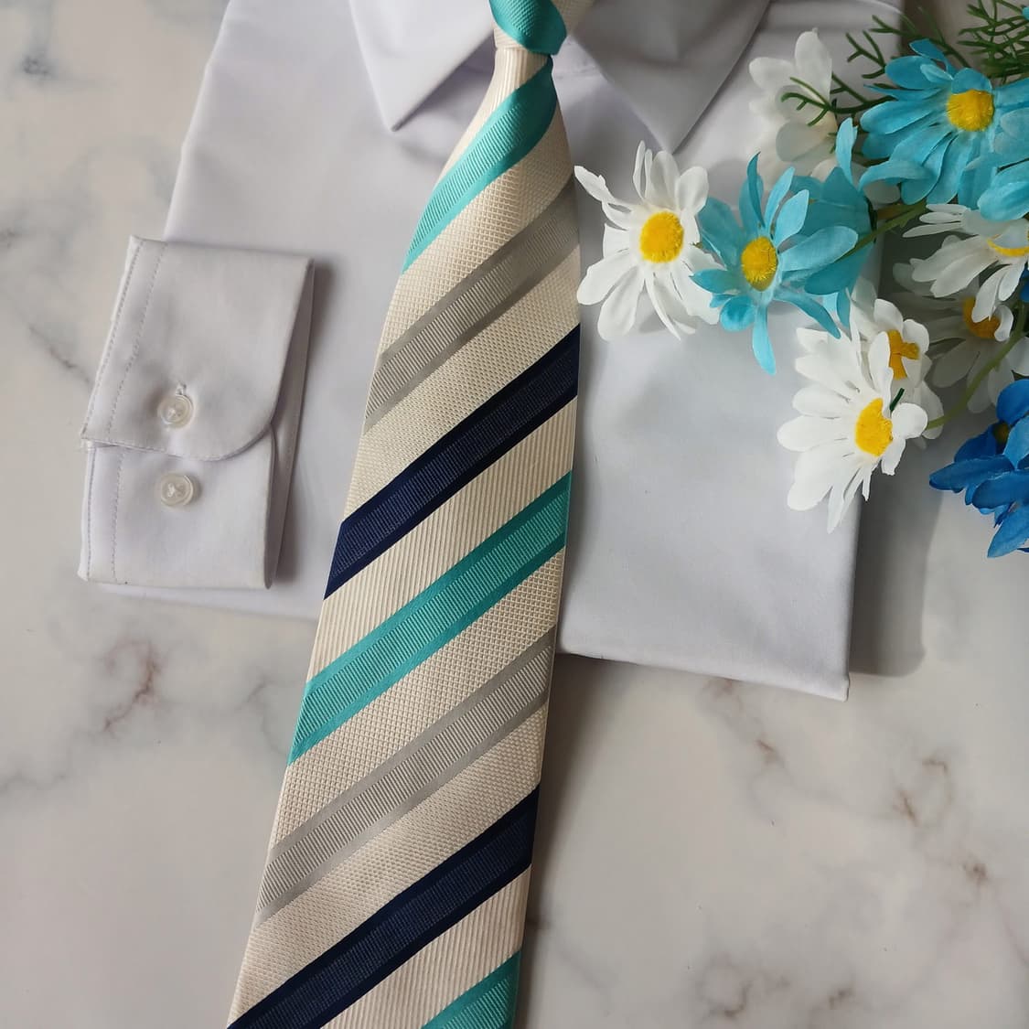 아쿠아스큐텀 실크 스트라이프 넥타이 9.3cm A등급 A19349
 상품이미지7