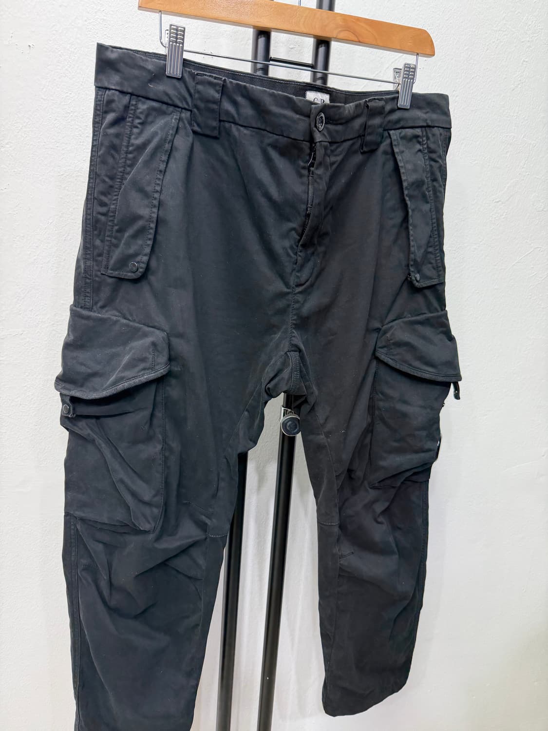 정품) CP컴퍼니 신형 FW 렌즈 블랙 카고 바지 52(38) 상품이미지2