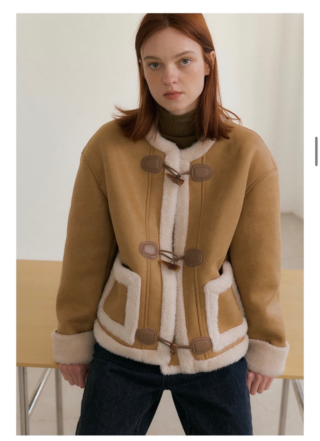 헌치 라운드넥 무스탕 자켓 상품이미지2