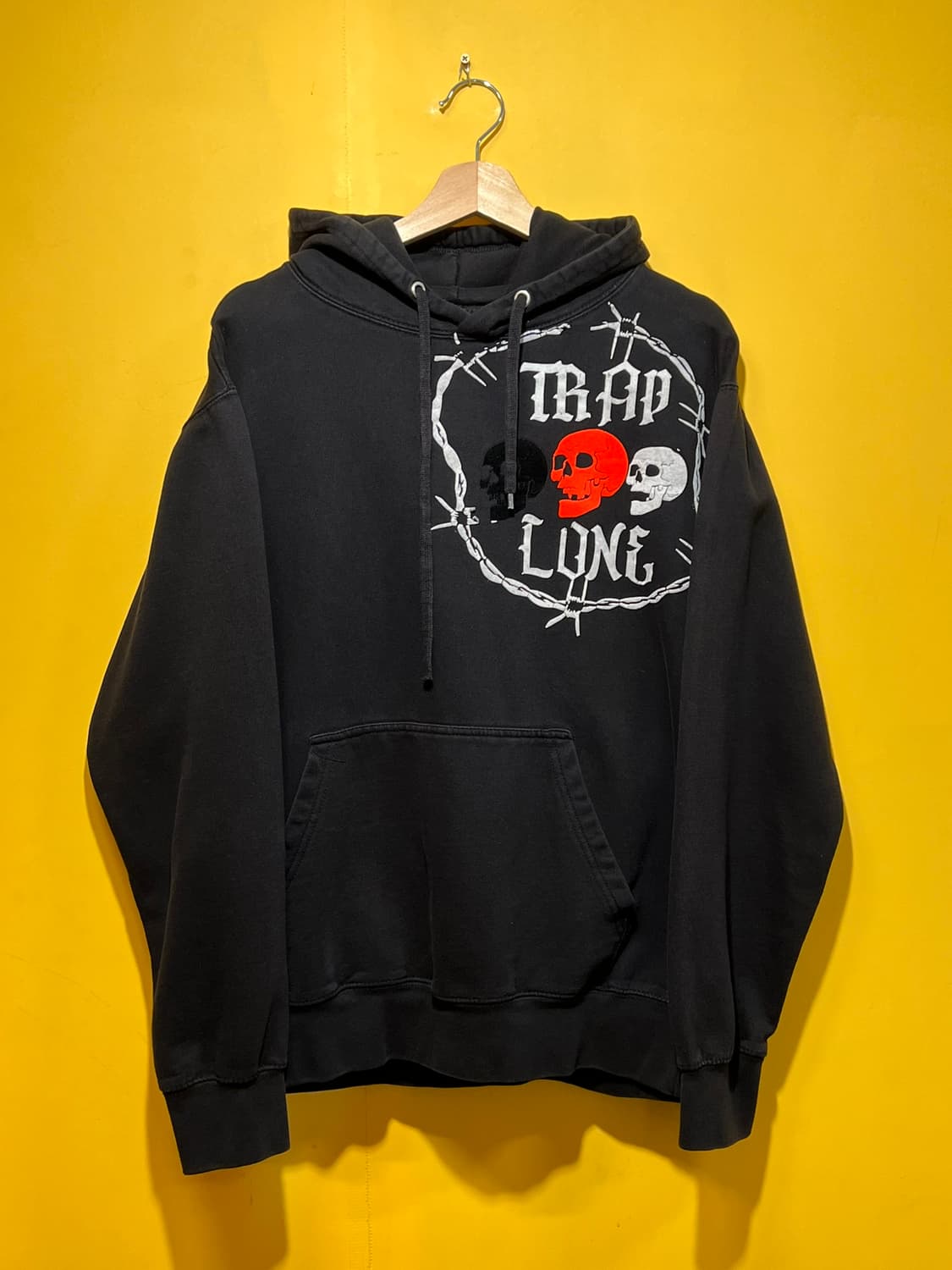 [L] TRAP LONE 미국 빈티지 스컬 후드 티셔츠 블랙 상품이미지1