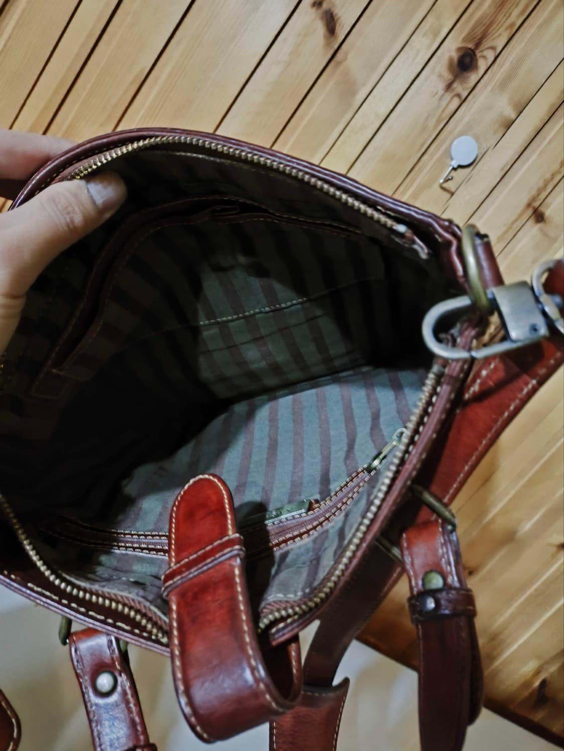 몽삭 00's 에이징 가죽 크로스백 서류가방 상품이미지8