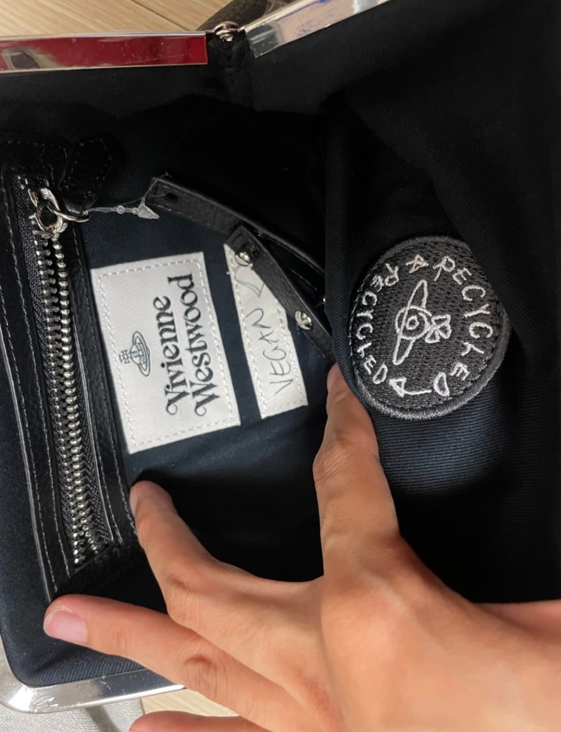 Vivienne Westwood 프레임백 상품이미지2
