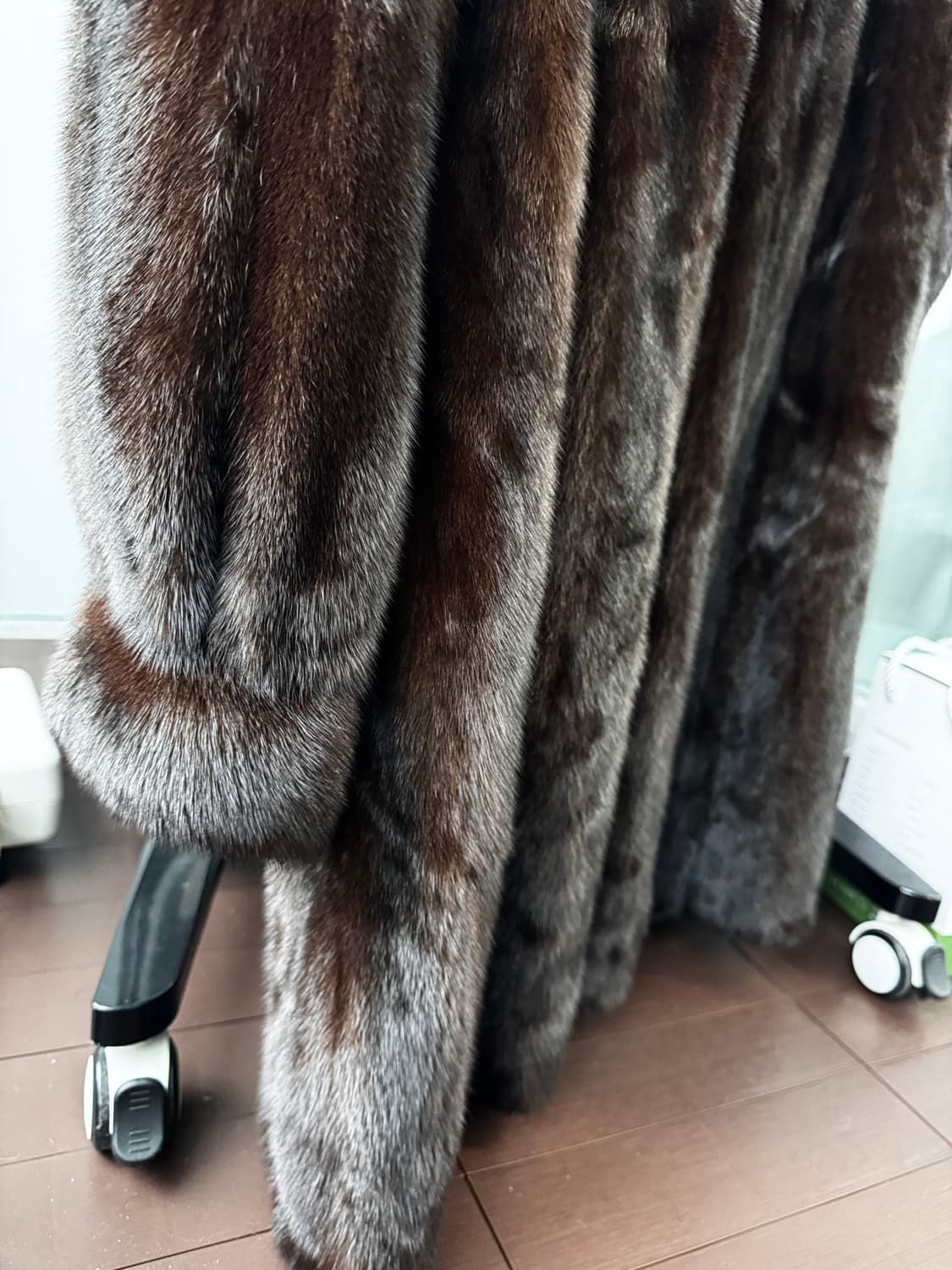 SAGA 사가밍크 풀스킨 롱 밍크 코트 (드라이해둠) 상품이미지6